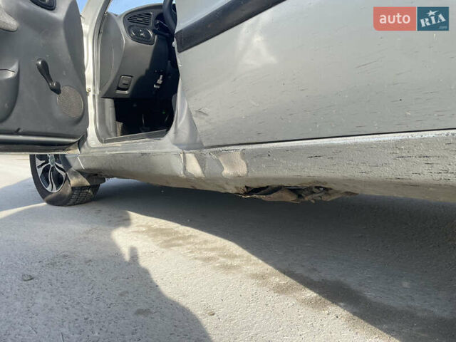 Сірий ЗАЗ Sens, об'ємом двигуна 1.3 л та пробігом 142 тис. км за 1600 $, фото 8 на Automoto.ua
