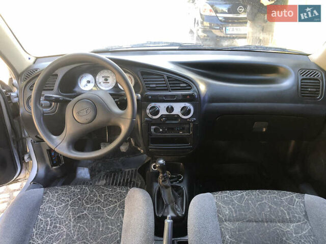 Сірий ЗАЗ Sens, об'ємом двигуна 1.3 л та пробігом 127 тис. км за 1900 $, фото 5 на Automoto.ua