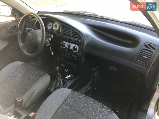 Сірий ЗАЗ Sens, об'ємом двигуна 1.3 л та пробігом 127 тис. км за 1900 $, фото 6 на Automoto.ua