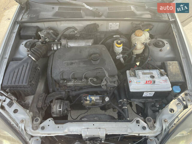 Сірий ЗАЗ Sens, об'ємом двигуна 1.3 л та пробігом 142 тис. км за 1600 $, фото 10 на Automoto.ua