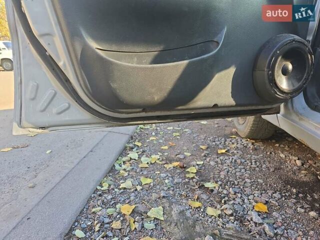 Сірий ЗАЗ Sens, об'ємом двигуна 1.3 л та пробігом 300 тис. км за 1200 $, фото 9 на Automoto.ua