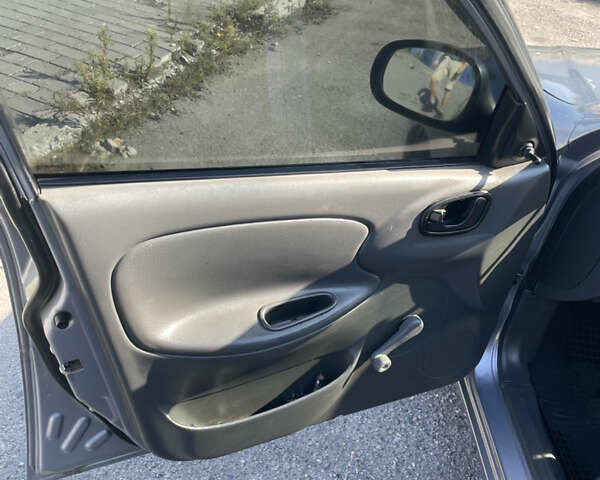 Сірий ЗАЗ Sens, об'ємом двигуна 1.3 л та пробігом 91 тис. км за 3200 $, фото 11 на Automoto.ua