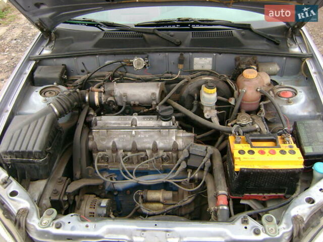 Серый ЗАЗ Сенс, объемом двигателя 1.3 л и пробегом 190 тыс. км за 2000 $, фото 2 на Automoto.ua