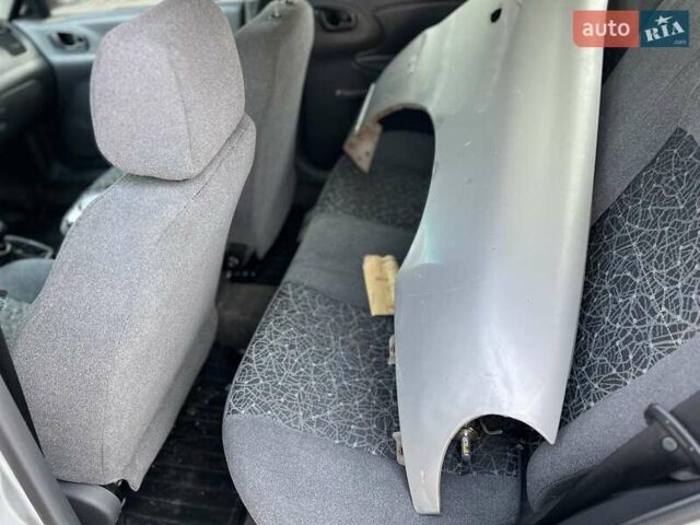 Сірий ЗАЗ Sens, об'ємом двигуна 1.3 л та пробігом 150 тис. км за 1200 $, фото 9 на Automoto.ua