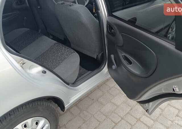 Сірий ЗАЗ Sens, об'ємом двигуна 1.3 л та пробігом 100 тис. км за 2800 $, фото 17 на Automoto.ua