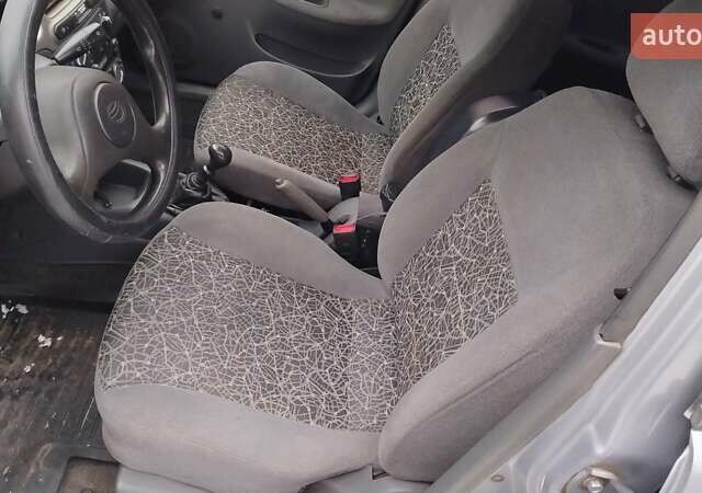 Сірий ЗАЗ Sens, об'ємом двигуна 1.3 л та пробігом 106 тис. км за 2350 $, фото 14 на Automoto.ua