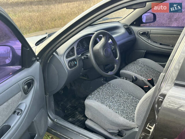 Сірий ЗАЗ Sens, об'ємом двигуна 1.3 л та пробігом 215 тис. км за 2300 $, фото 4 на Automoto.ua