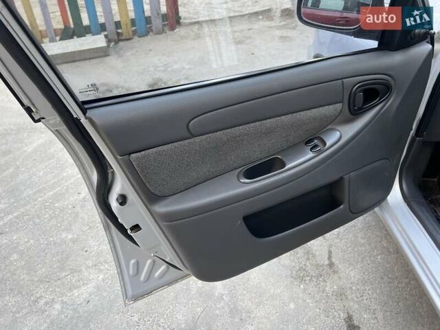 Серый ЗАЗ Сенс, объемом двигателя 1.3 л и пробегом 71 тыс. км за 3000 $, фото 9 на Automoto.ua