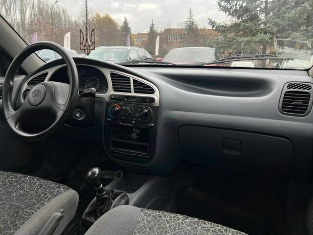 Сірий ЗАЗ Sens, об'ємом двигуна 1.3 л та пробігом 85 тис. км за 3100 $, фото 15 на Automoto.ua