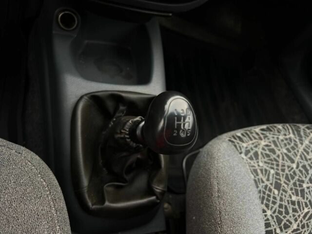 Сірий ЗАЗ Sens, об'ємом двигуна 1.3 л та пробігом 85 тис. км за 3100 $, фото 13 на Automoto.ua