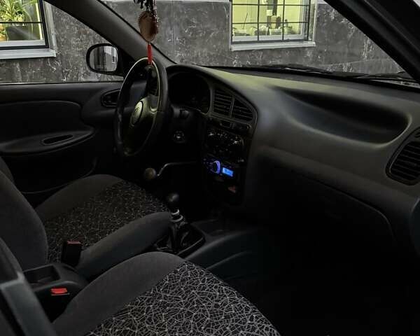 Сірий ЗАЗ Sens, об'ємом двигуна 1.3 л та пробігом 68 тис. км за 2300 $, фото 3 на Automoto.ua