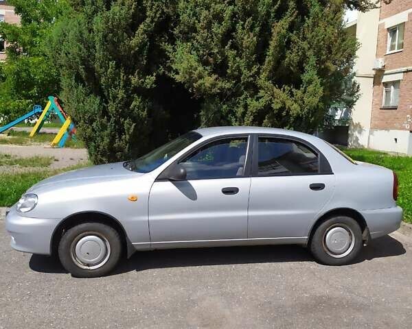 Серый ЗАЗ Сенс, объемом двигателя 1.3 л и пробегом 70 тыс. км за 3300 $, фото 8 на Automoto.ua