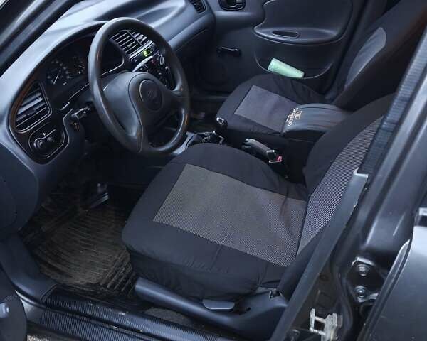 Сірий ЗАЗ Sens, об'ємом двигуна 1.3 л та пробігом 111 тис. км за 2200 $, фото 6 на Automoto.ua