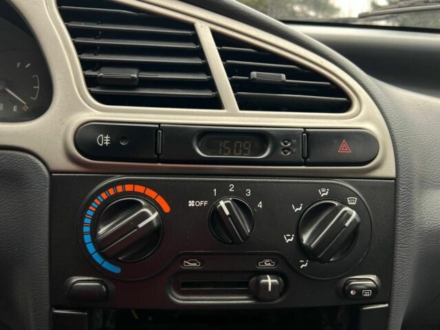 Сірий ЗАЗ Sens, об'ємом двигуна 1.3 л та пробігом 85 тис. км за 3100 $, фото 9 на Automoto.ua