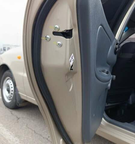 Сірий ЗАЗ Sens, об'ємом двигуна 1.3 л та пробігом 52 тис. км за 4000 $, фото 47 на Automoto.ua