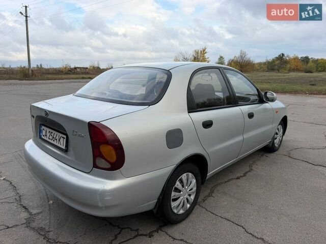 Сірий ЗАЗ Sens, об'ємом двигуна 1.3 л та пробігом 182 тис. км за 1999 $, фото 19 на Automoto.ua