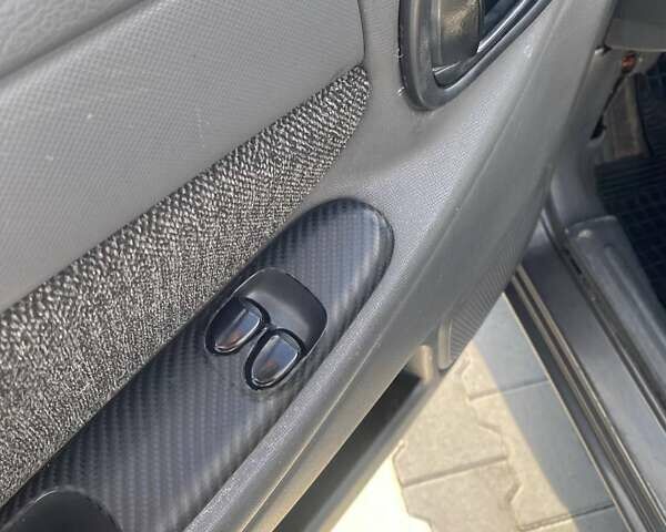 Сірий ЗАЗ Sens, об'ємом двигуна 1.3 л та пробігом 136 тис. км за 1300 $, фото 3 на Automoto.ua