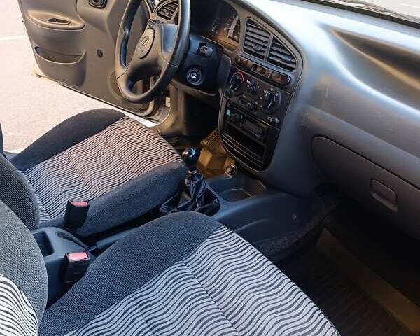 Сірий ЗАЗ Sens, об'ємом двигуна 1.3 л та пробігом 98 тис. км за 3100 $, фото 6 на Automoto.ua