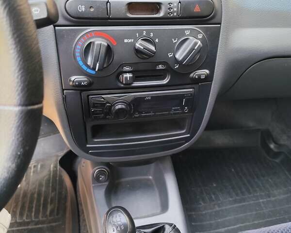 Серый ЗАЗ Сенс, объемом двигателя 1.3 л и пробегом 119 тыс. км за 3000 $, фото 4 на Automoto.ua