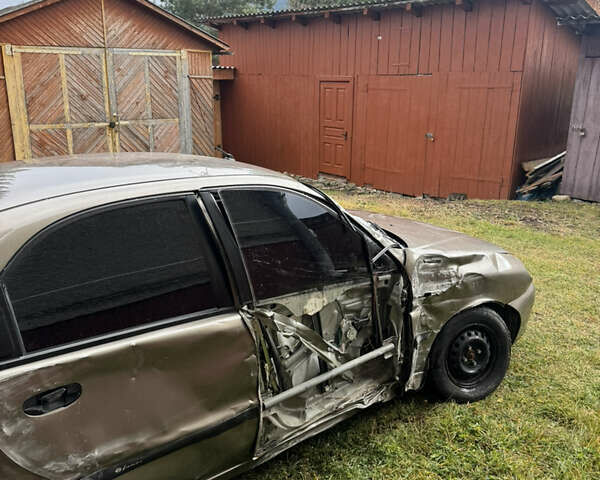 Серый ЗАЗ Сенс, объемом двигателя 1.3 л и пробегом 50 тыс. км за 700 $, фото 7 на Automoto.ua