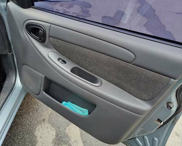 Сірий ЗАЗ Sens, об'ємом двигуна 1.3 л та пробігом 106 тис. км за 2900 $, фото 5 на Automoto.ua