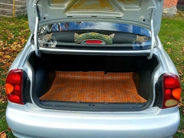 Сірий ЗАЗ Sens, об'ємом двигуна 1.3 л та пробігом 33 тис. км за 3200 $, фото 5 на Automoto.ua