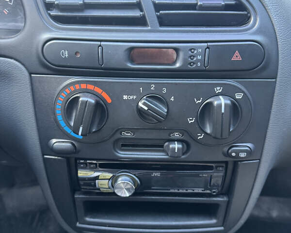 Сірий ЗАЗ Sens, об'ємом двигуна 1.3 л та пробігом 126 тис. км за 2900 $, фото 9 на Automoto.ua