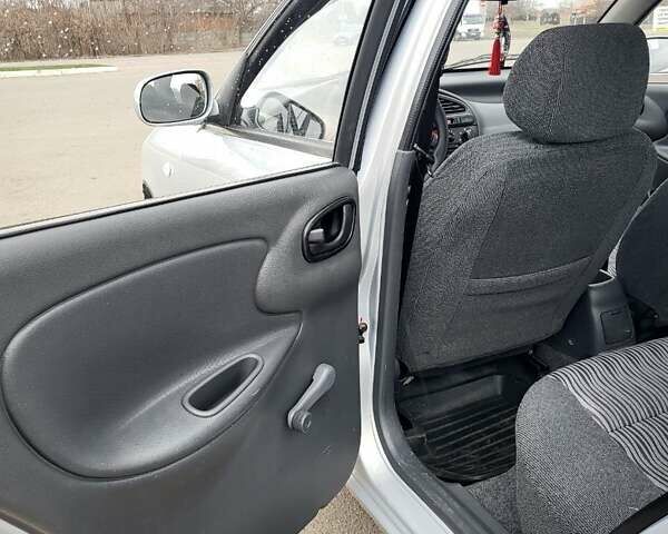 Серый ЗАЗ Сенс, объемом двигателя 1.3 л и пробегом 20 тыс. км за 3500 $, фото 6 на Automoto.ua