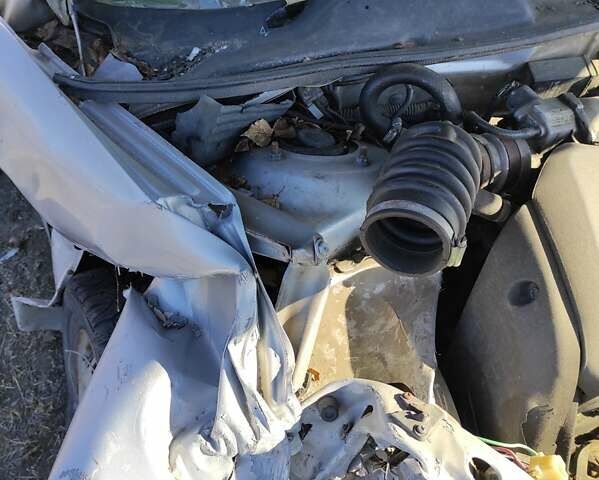 Серый ЗАЗ Сенс, объемом двигателя 1.3 л и пробегом 304 тыс. км за 650 $, фото 7 на Automoto.ua