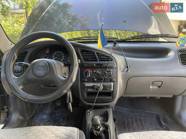 Сірий ЗАЗ Sens, об'ємом двигуна 1.3 л та пробігом 69 тис. км за 2900 $, фото 3 на Automoto.ua