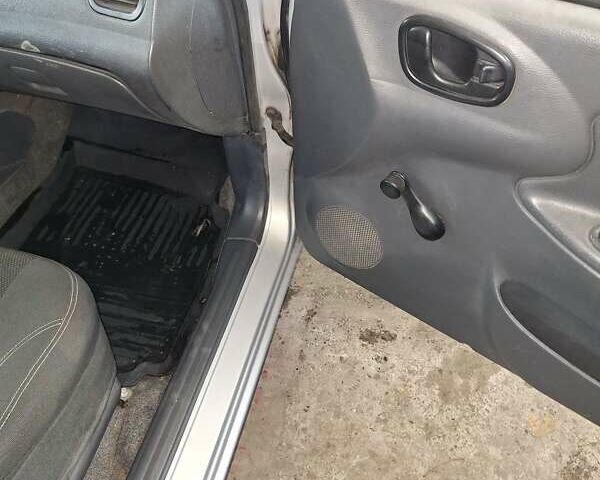 Серый ЗАЗ Сенс, объемом двигателя 1.3 л и пробегом 206 тыс. км за 1850 $, фото 12 на Automoto.ua