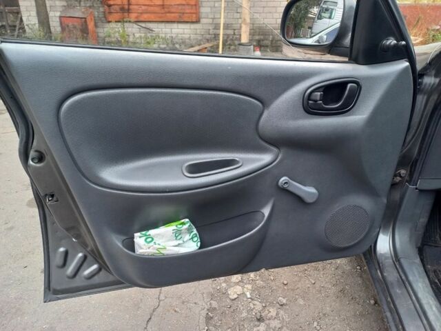 Серый ЗАЗ Сенс, объемом двигателя 1.3 л и пробегом 80 тыс. км за 835 $, фото 1 на Automoto.ua