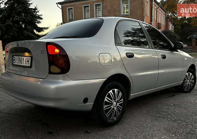 Серый ЗАЗ Сенс, объемом двигателя 1.3 л и пробегом 180 тыс. км за 3000 $, фото 5 на Automoto.ua