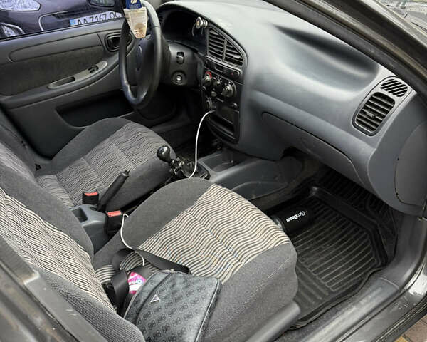 Сірий ЗАЗ Sens, об'ємом двигуна 1.3 л та пробігом 169 тис. км за 2999 $, фото 9 на Automoto.ua