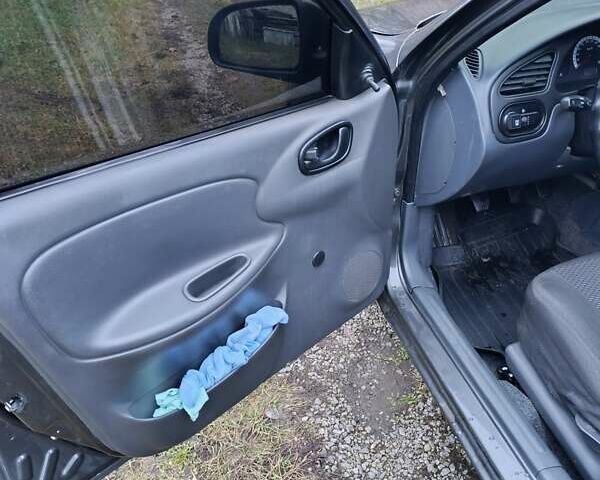 Сірий ЗАЗ Sens, об'ємом двигуна 1.3 л та пробігом 205 тис. км за 3300 $, фото 3 на Automoto.ua