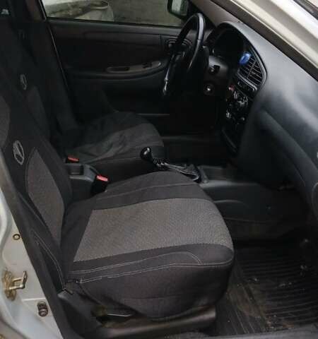 Серый ЗАЗ Сенс, объемом двигателя 1.3 л и пробегом 203 тыс. км за 2500 $, фото 3 на Automoto.ua