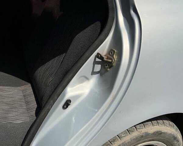 Серый ЗАЗ Сенс, объемом двигателя 1.3 л и пробегом 124 тыс. км за 3300 $, фото 6 на Automoto.ua