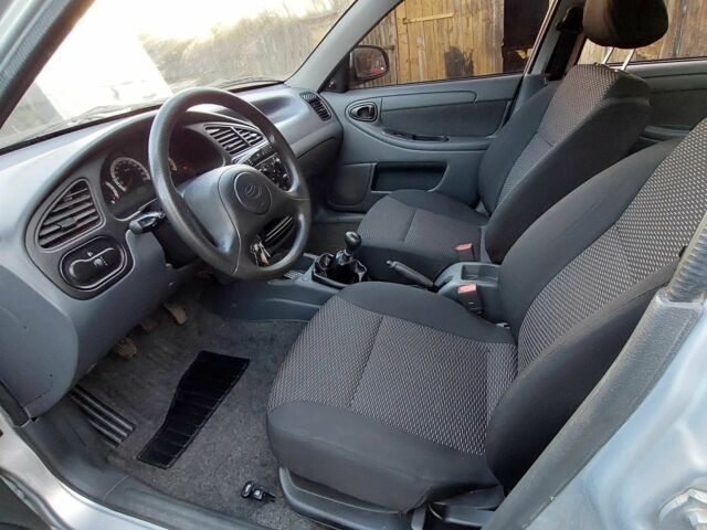 Серый ЗАЗ Сенс, объемом двигателя 1.3 л и пробегом 53 тыс. км за 3300 $, фото 2 на Automoto.ua