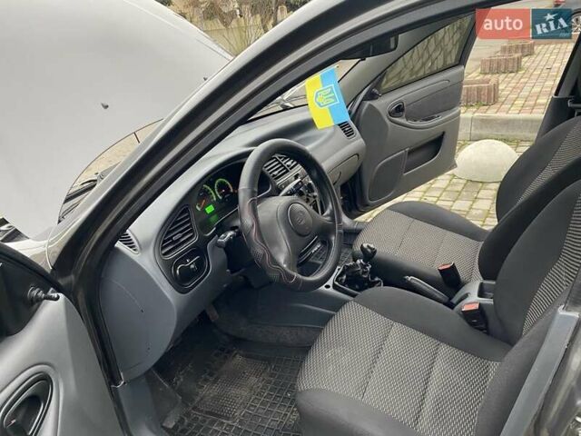 Сірий ЗАЗ Sens, об'ємом двигуна 1.3 л та пробігом 35 тис. км за 4650 $, фото 34 на Automoto.ua