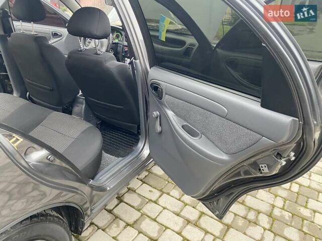 Сірий ЗАЗ Sens, об'ємом двигуна 1.3 л та пробігом 35 тис. км за 4650 $, фото 40 на Automoto.ua