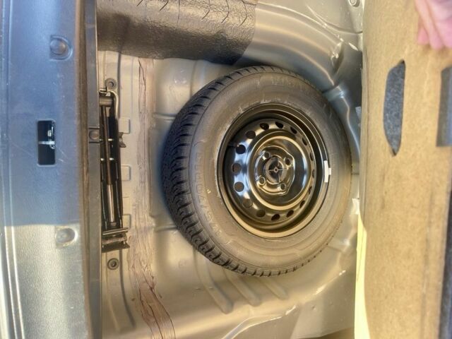 Сірий ЗАЗ Sens, об'ємом двигуна 1.3 л та пробігом 55 тис. км за 4100 $, фото 7 на Automoto.ua