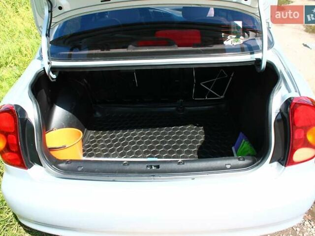 Серый ЗАЗ Сенс, объемом двигателя 1.3 л и пробегом 60 тыс. км за 3950 $, фото 4 на Automoto.ua