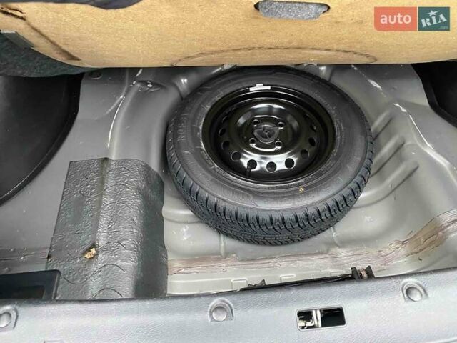 Сірий ЗАЗ Sens, об'ємом двигуна 1.3 л та пробігом 35 тис. км за 4650 $, фото 49 на Automoto.ua