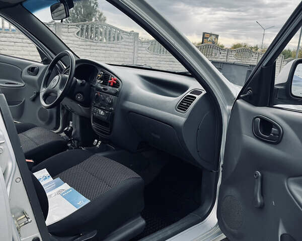 Серый ЗАЗ Сенс, объемом двигателя 1.3 л и пробегом 155 тыс. км за 2900 $, фото 10 на Automoto.ua