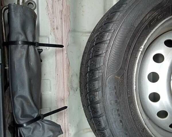 Сірий ЗАЗ Sens, об'ємом двигуна 1.3 л та пробігом 101 тис. км за 3100 $, фото 12 на Automoto.ua
