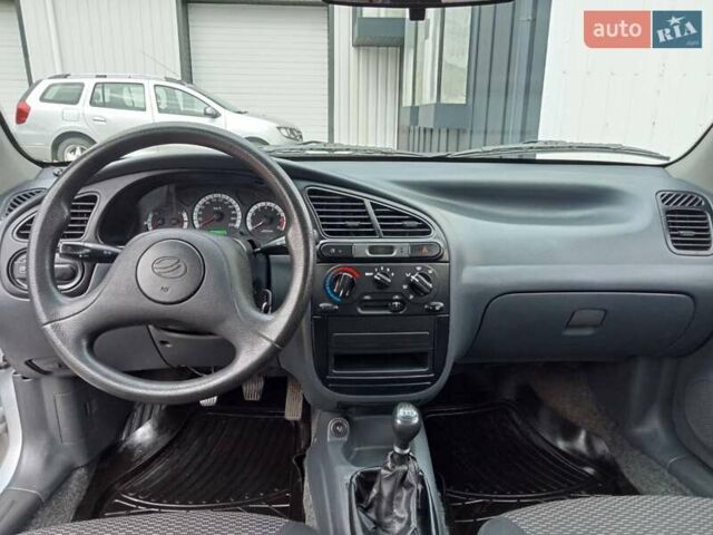 Сірий ЗАЗ Sens, об'ємом двигуна 1.3 л та пробігом 101 тис. км за 3100 $, фото 4 на Automoto.ua