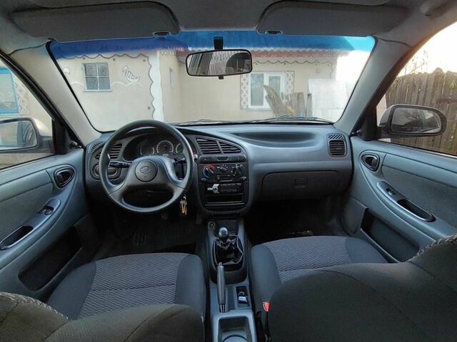 Серый ЗАЗ Сенс, объемом двигателя 1.3 л и пробегом 53 тыс. км за 3300 $, фото 1 на Automoto.ua