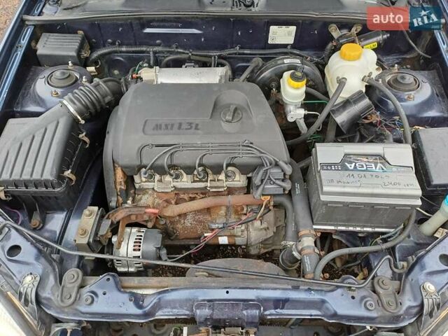 Синій ЗАЗ Sens, об'ємом двигуна 1.3 л та пробігом 165 тис. км за 1900 $, фото 7 на Automoto.ua