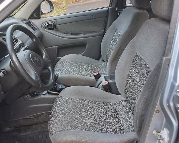 Синій ЗАЗ Sens, об'ємом двигуна 1.3 л та пробігом 190 тис. км за 2300 $, фото 11 на Automoto.ua