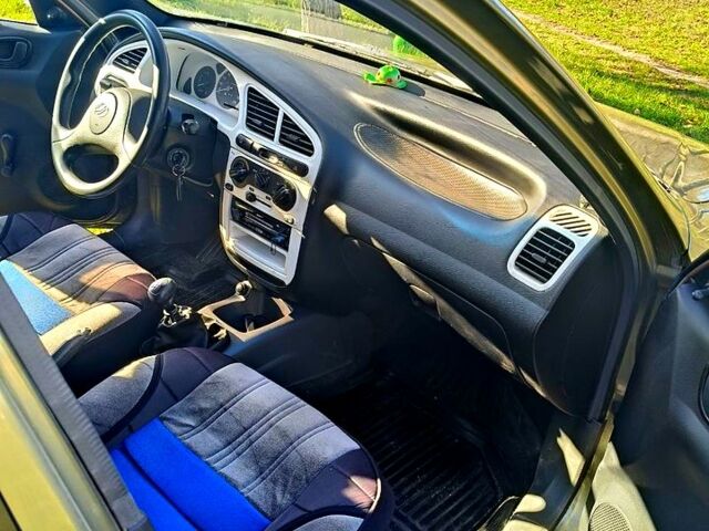 Зелений ЗАЗ Sens, об'ємом двигуна 1.3 л та пробігом 200 тис. км за 1800 $, фото 4 на Automoto.ua